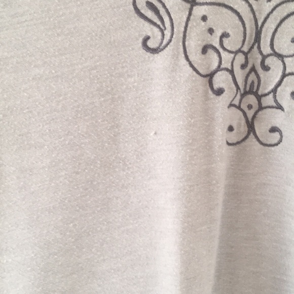Athleta XS grey shirt with pretty embroidery - Picture 3 of 6